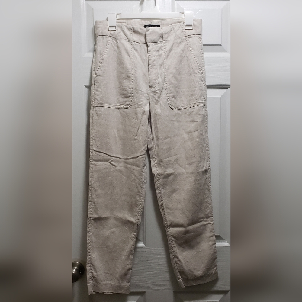 Banana Republic Woman's Linen Pants in size 4
